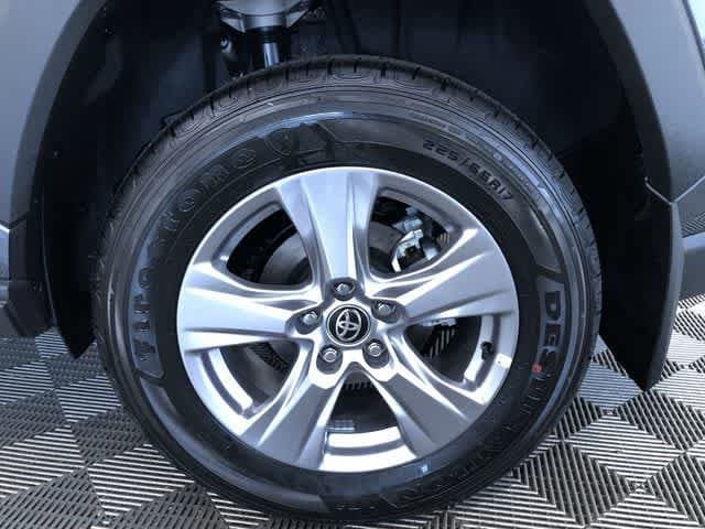 Thumbnail: 2025 Toyota RAV4 - 8