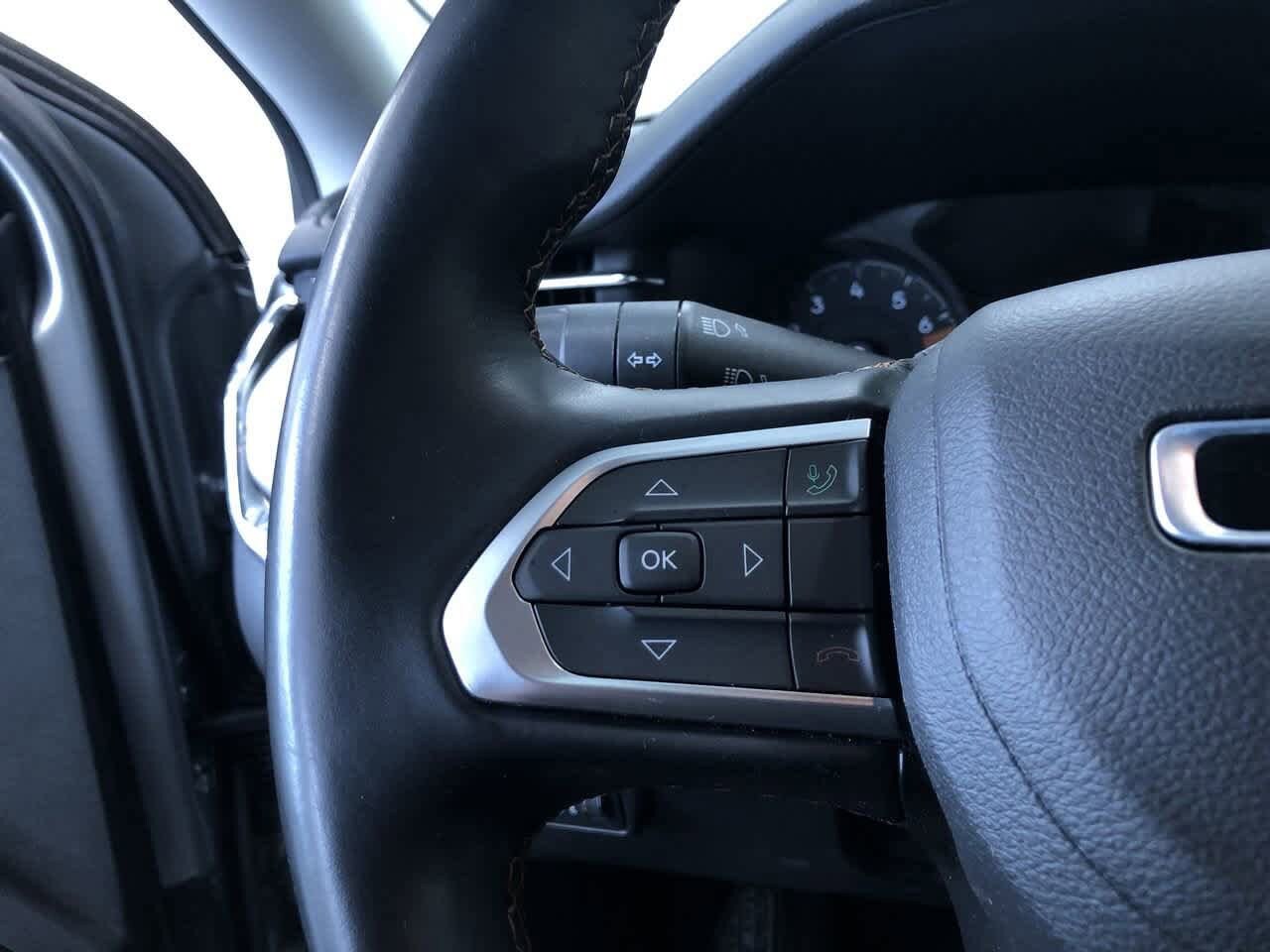 Thumbnail: 2022 Jeep Compass - 25