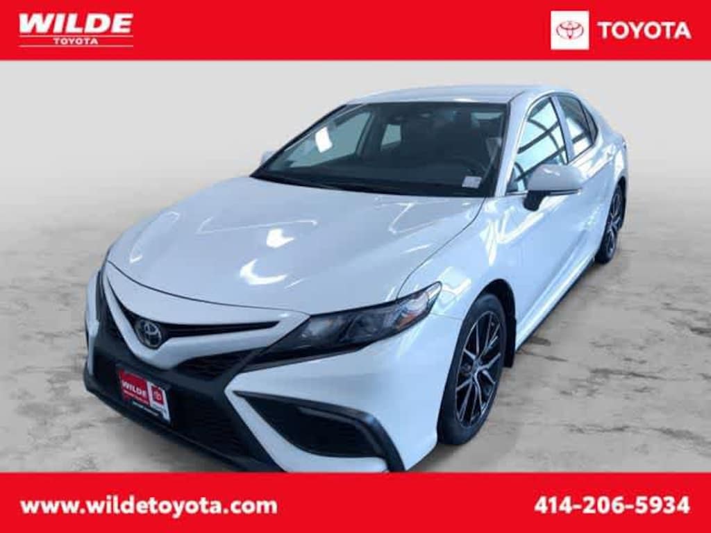 Used 2023 Toyota Camry SE Car