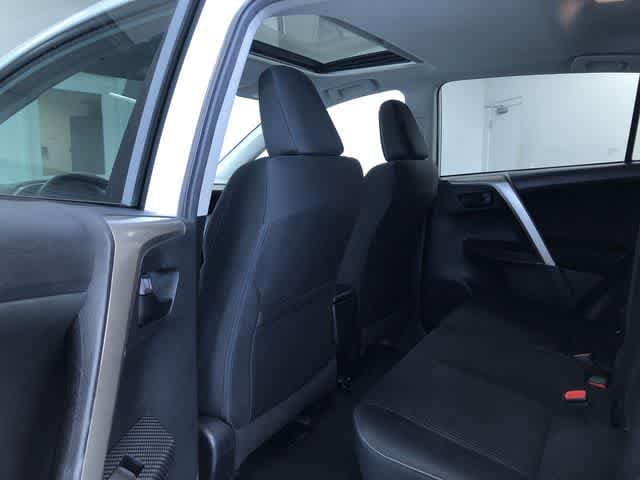Thumbnail: 2013 Toyota RAV4 - 11