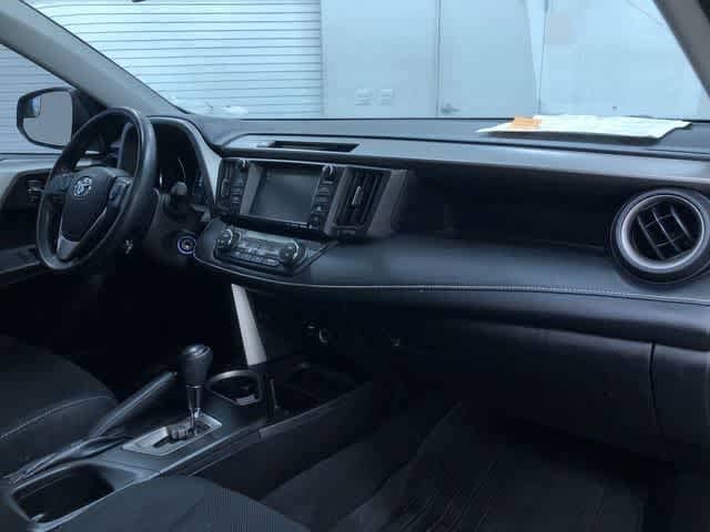 Thumbnail: 2016 Toyota RAV4 - 23