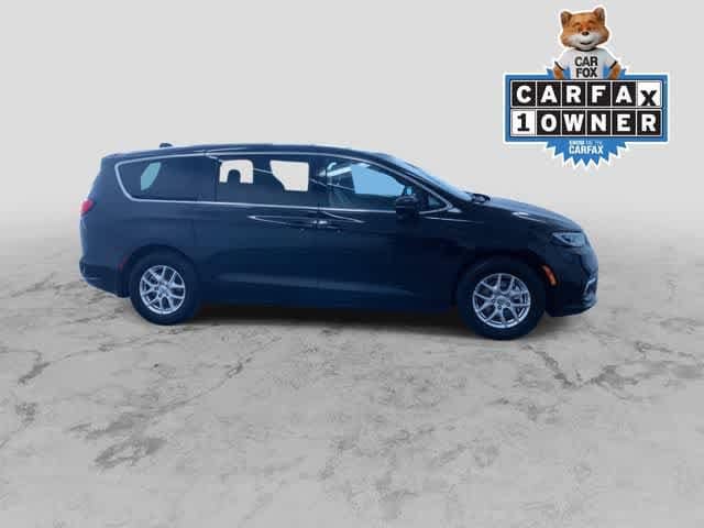 Thumbnail: 2025 Chrysler Pacifica - 2