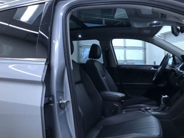 Thumbnail: 2022 Volkswagen Tiguan - 23