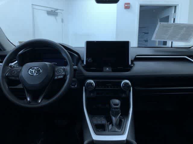 Thumbnail: 2025 Toyota RAV4 - 17