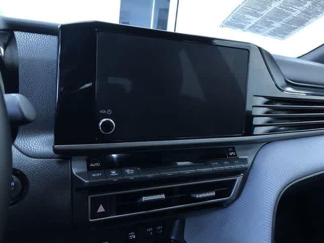 Thumbnail: 2025 Toyota Camry - 27