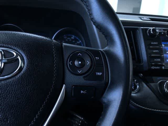 Thumbnail: 2018 Toyota RAV4 - 28