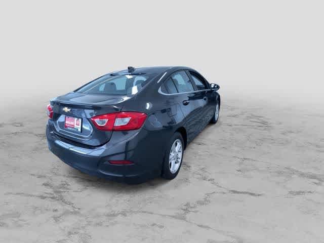 Thumbnail: 2017 Chevrolet Cruze - 10