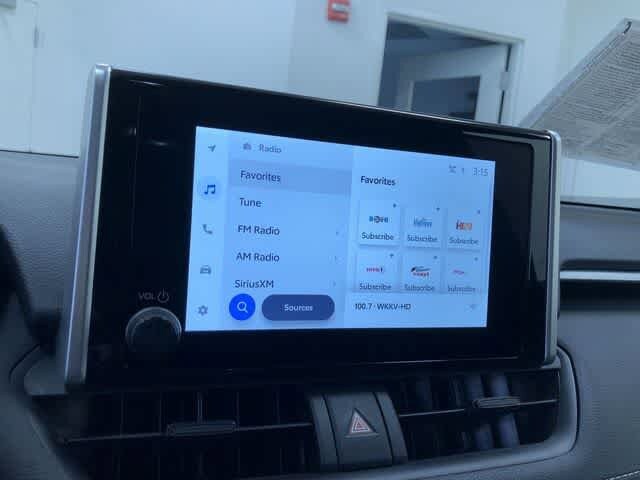 Thumbnail: 2025 Toyota RAV4 - 29