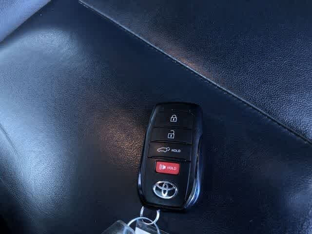 Thumbnail: 2015 Toyota Highlander - 34