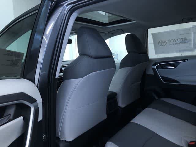 Thumbnail: 2025 Toyota RAV4 - 11