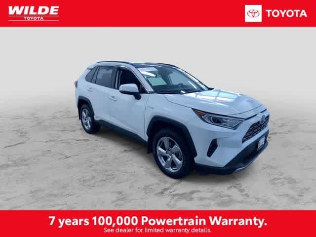 Thumbnail: 2020 Toyota RAV4 - 3