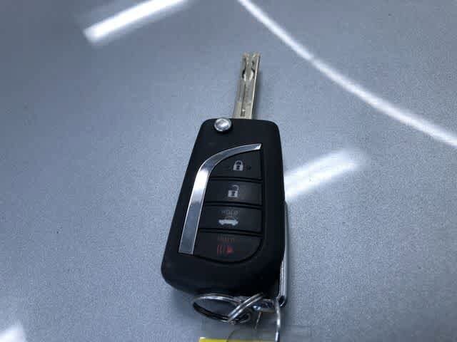 Thumbnail: 2024 Toyota Camry - 32