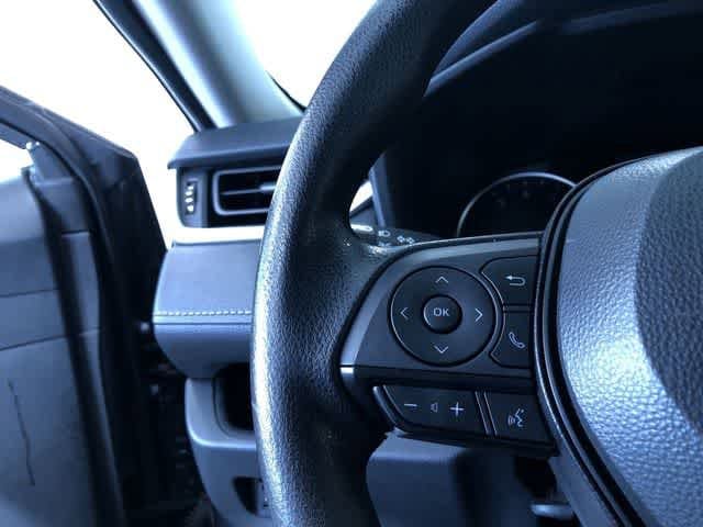 Thumbnail: 2022 Toyota RAV4 - 25