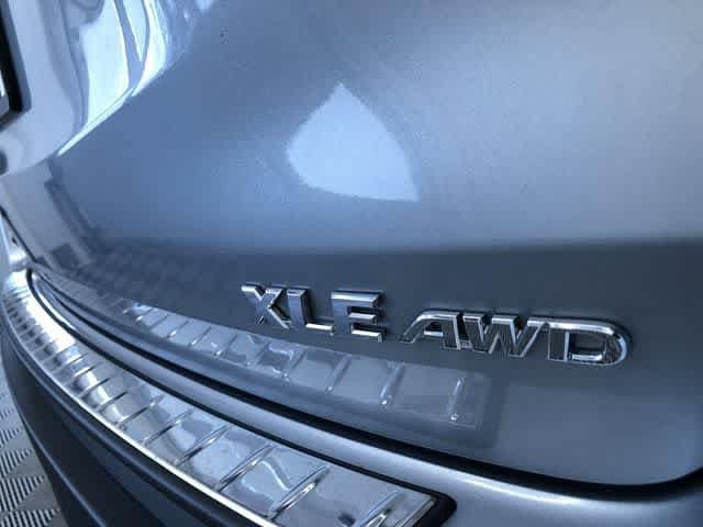 Thumbnail: 2018 Toyota Highlander - 15