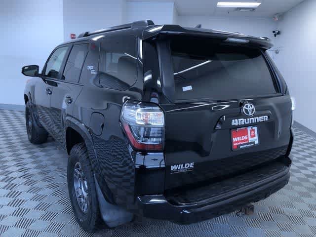 Thumbnail: 2017 Toyota 4Runner - 15