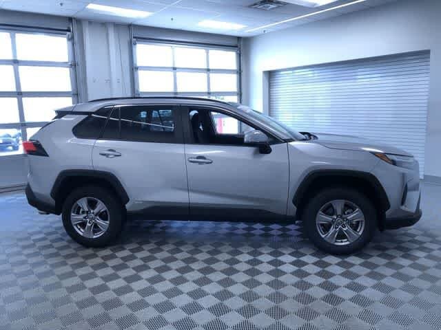 Thumbnail: 2025 Toyota RAV4 - 35