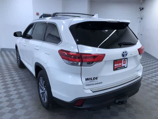 Thumbnail: 2019 Toyota Highlander - 7
