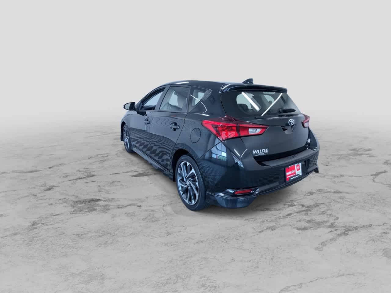 Thumbnail: 2017 Toyota Corolla iM - 7