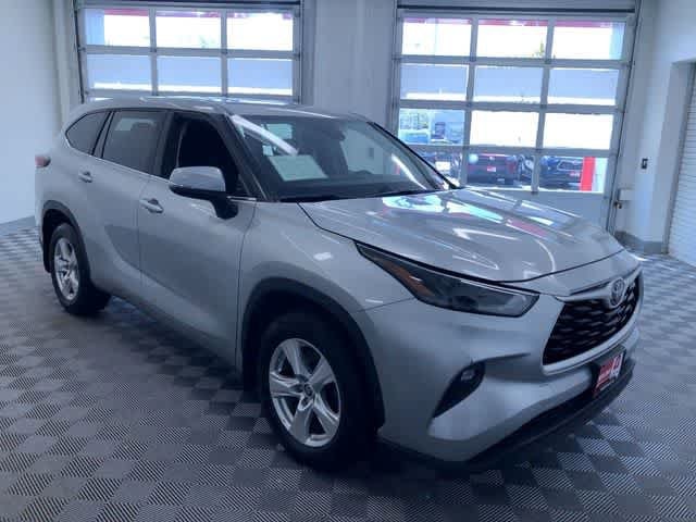 Thumbnail: 2024 Toyota Highlander - 39