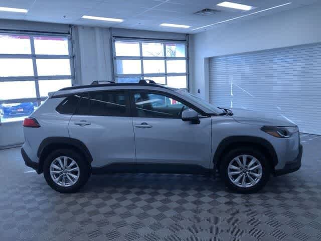 Thumbnail: 2024 Toyota Corolla Cross - 35