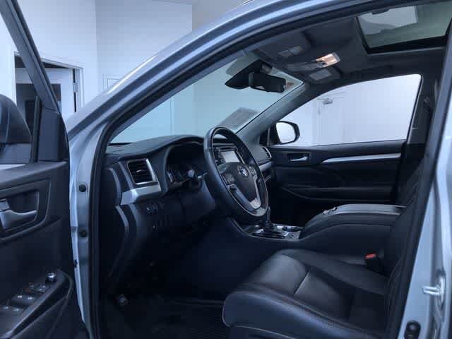 Thumbnail: 2018 Toyota Highlander - 10