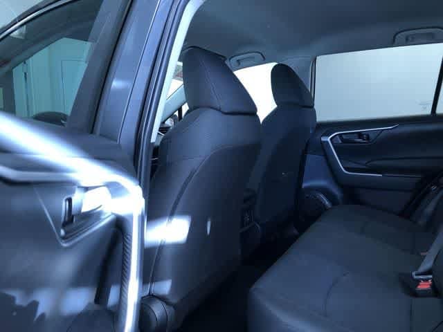 Thumbnail: 2022 Toyota RAV4 - 19