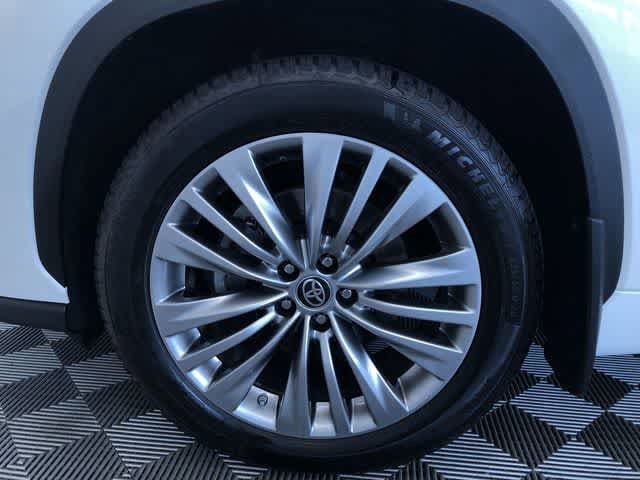 Thumbnail: 2021 Toyota Highlander - 19