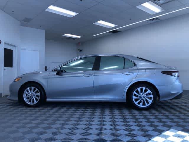 Thumbnail: 2023 Toyota Camry - 11