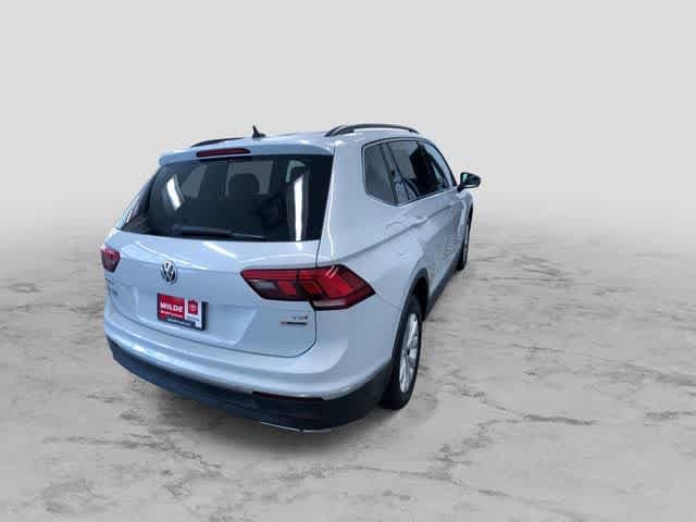 Thumbnail: 2018 Volkswagen Tiguan - 10