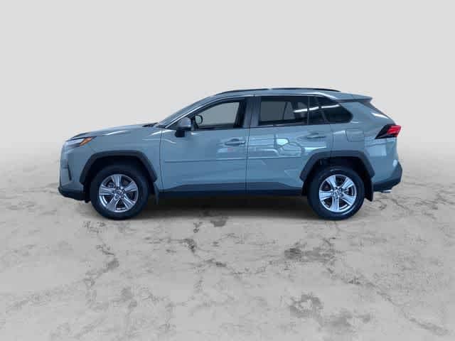 Thumbnail: 2022 Toyota RAV4 - 12