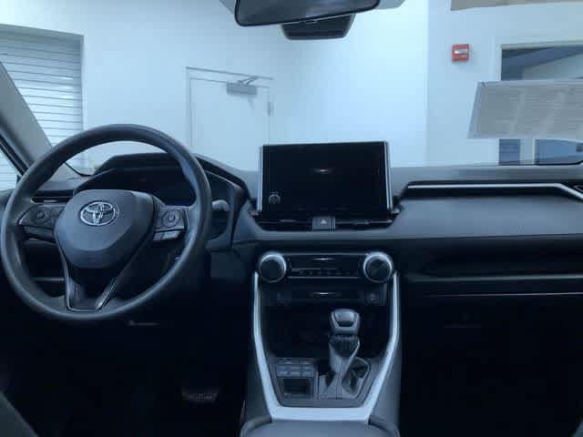 Thumbnail: 2023 Toyota RAV4 - 17