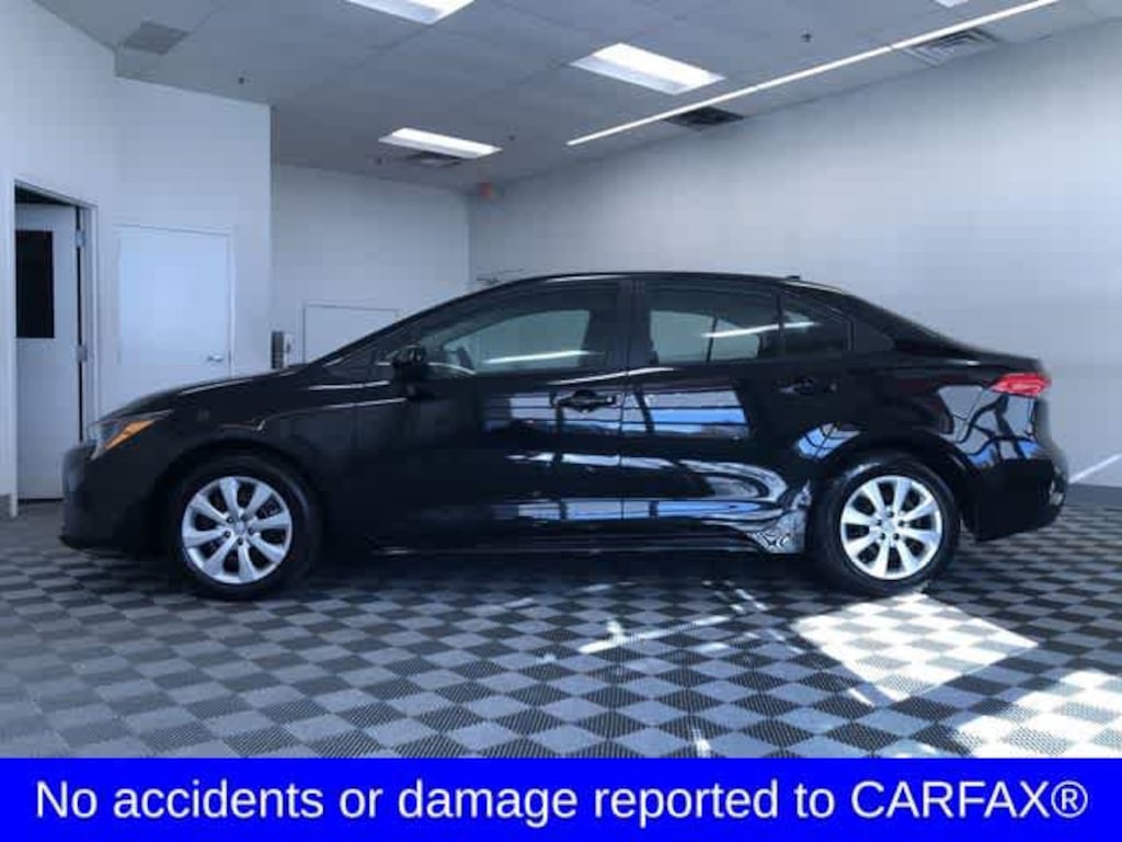 Used 2025 Toyota Corolla LE Car