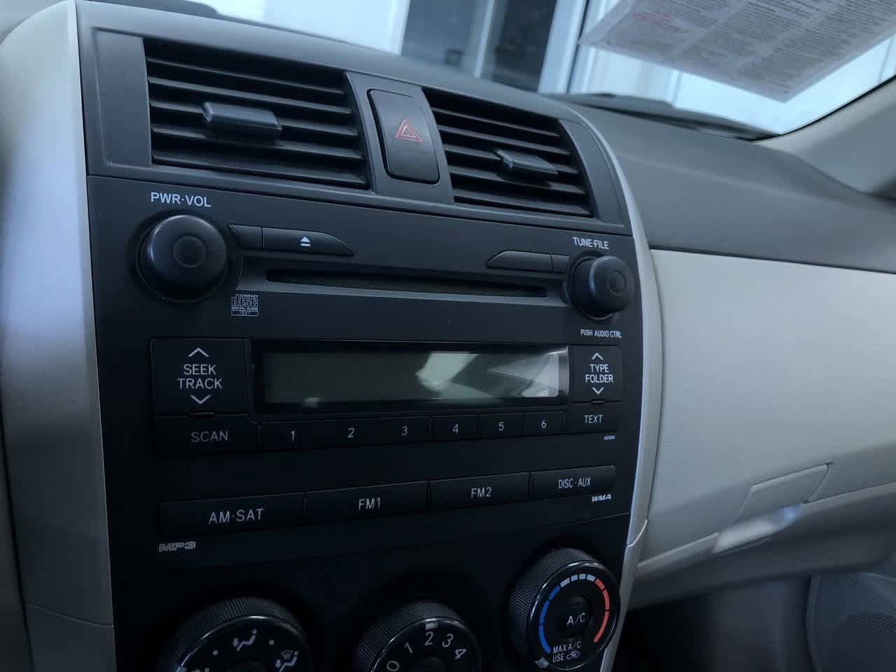 Thumbnail: 2009 Toyota Corolla - 24