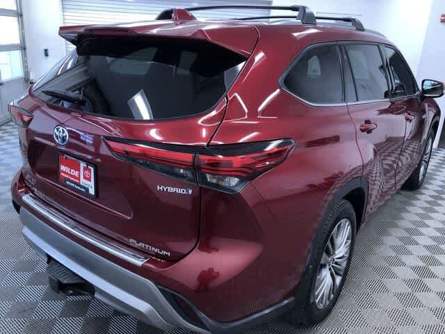 Thumbnail: 2020 Toyota Highlander - 35