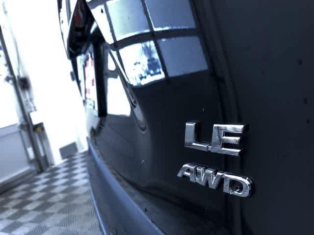 Thumbnail: 2025 Toyota RAV4 - 15