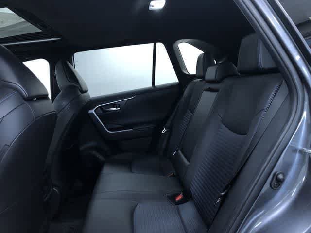 Thumbnail: 2022 Toyota RAV4 - 12