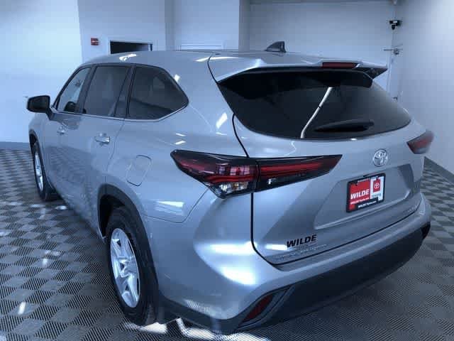 Thumbnail: 2024 Toyota Highlander - 14