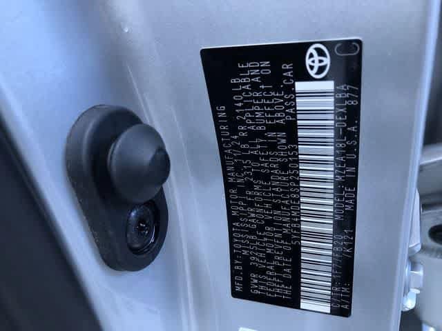 Thumbnail: 2025 Toyota Corolla - 32