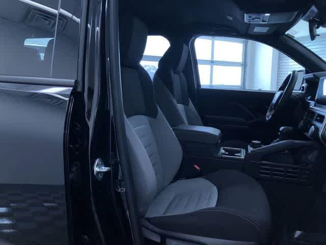 Thumbnail: 2025 Toyota 4Runner - 24