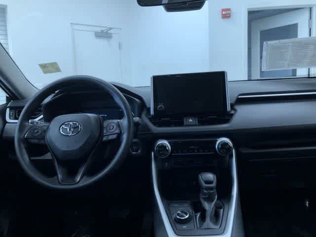 Thumbnail: 2025 Toyota RAV4 - 17