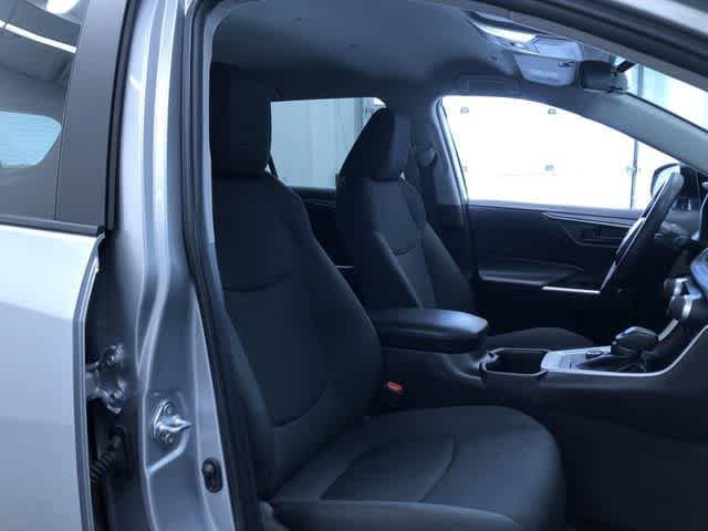 Thumbnail: 2025 Toyota RAV4 - 22
