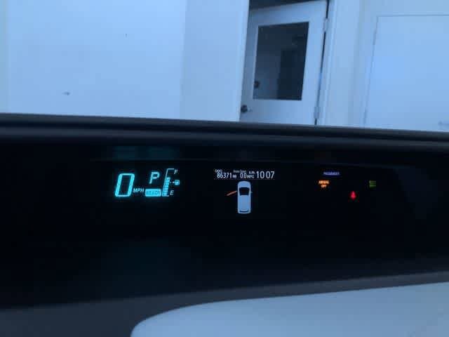 Thumbnail: 2012 Toyota Prius c - 30