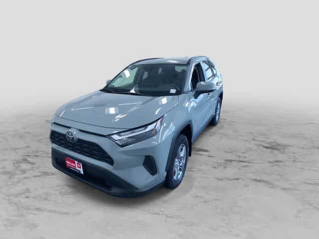 Thumbnail: 2022 Toyota RAV4 - 11