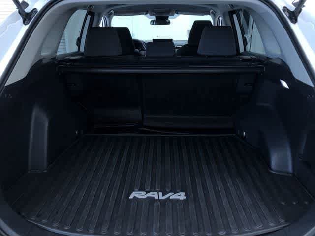 Thumbnail: 2025 Toyota RAV4 - 31