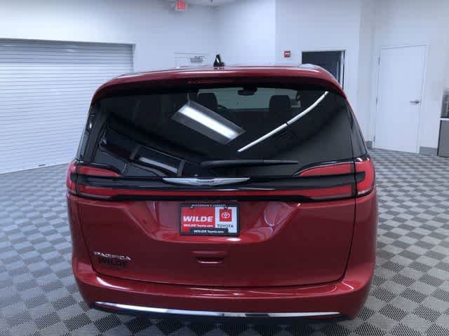 Thumbnail: 2025 Chrysler Pacifica - 14