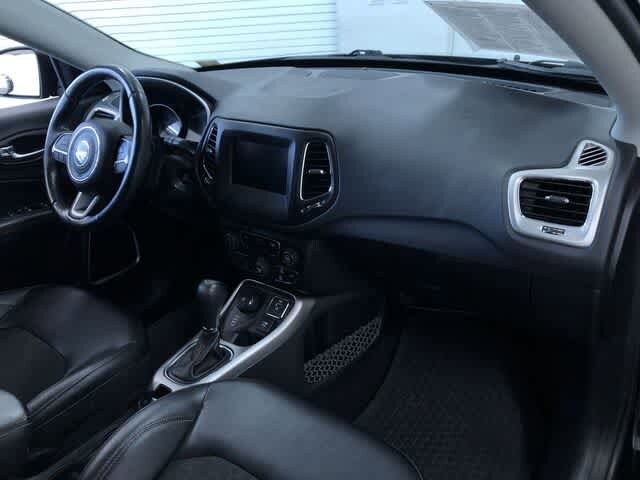 Thumbnail: 2018 Jeep Compass - 14