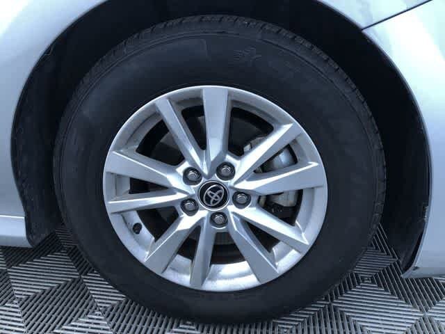 Thumbnail: 2025 Toyota Camry - 17