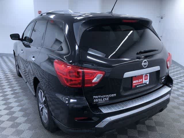 Thumbnail: 2017 Nissan Pathfinder - 13