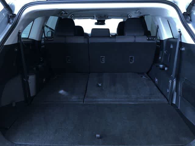 Thumbnail: 2024 Toyota Highlander - 33