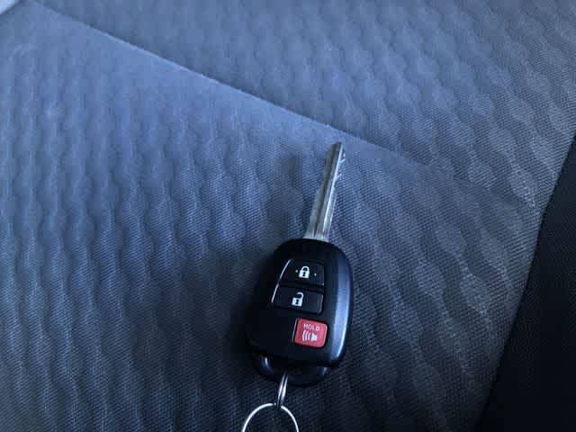 Thumbnail: 2022 Toyota Tacoma - 27